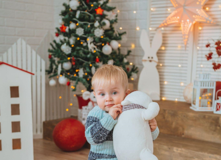 Decorating with Garland Christmas Cheer