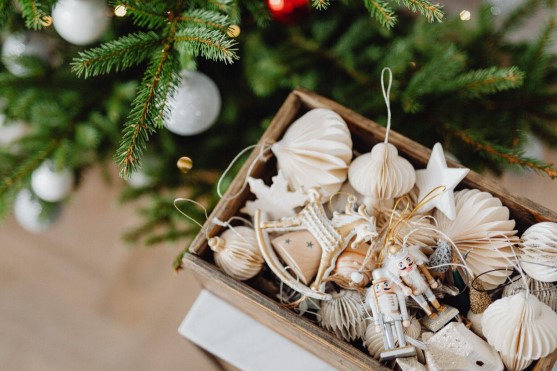 Flocked Christmas Trees: Perfect Touch for Summer Memories