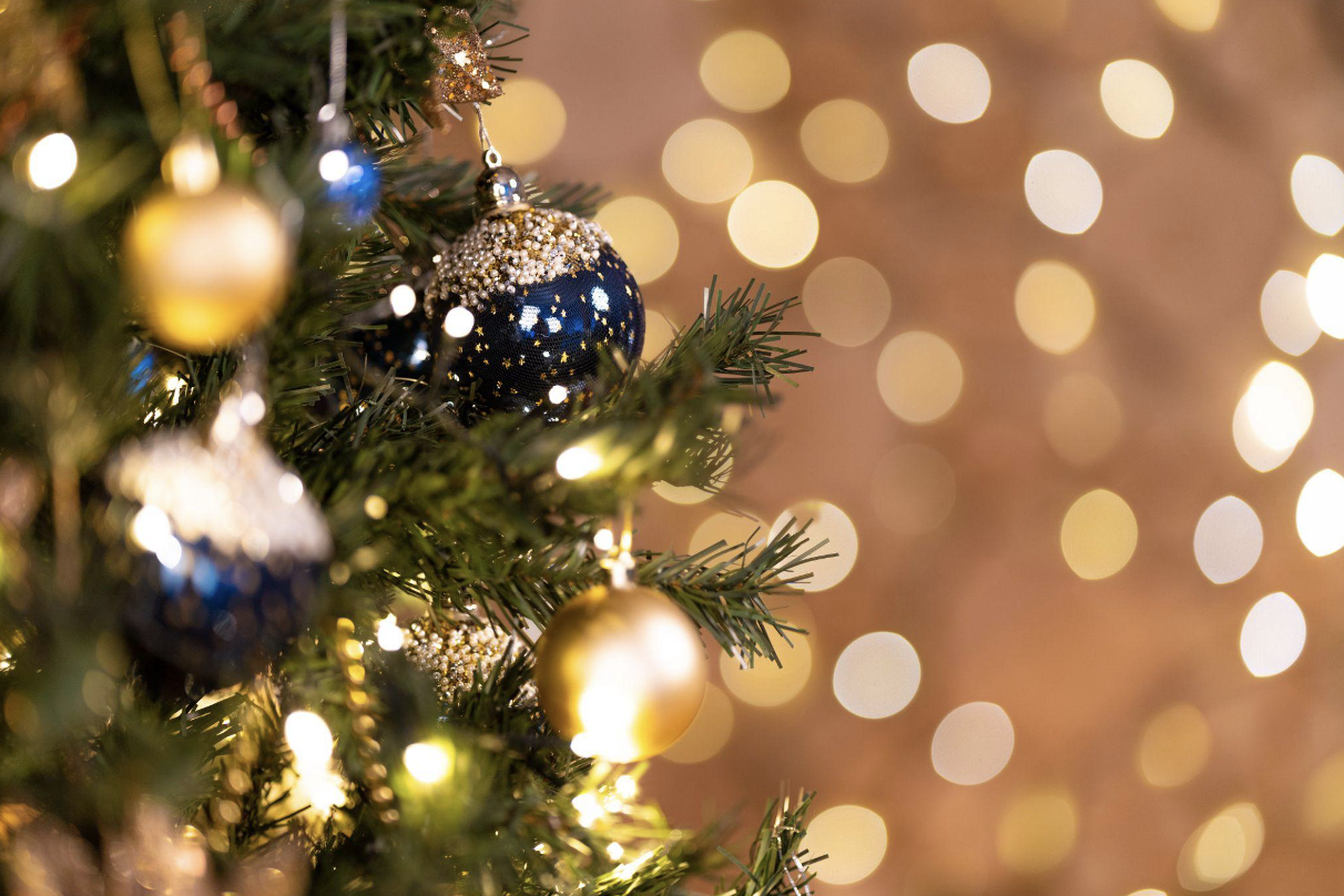 Choosing Artificial Christmas Trees for Festive Cheer